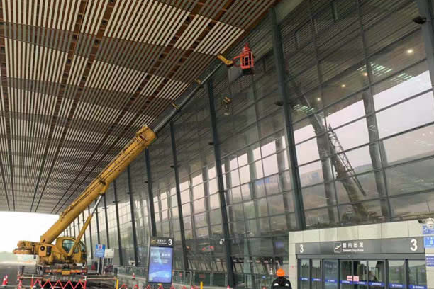 柘荣玻璃幕墙维护和保养